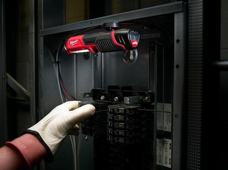 Milwaukee 2351-20 M12 LED Stick Light Bare Tool